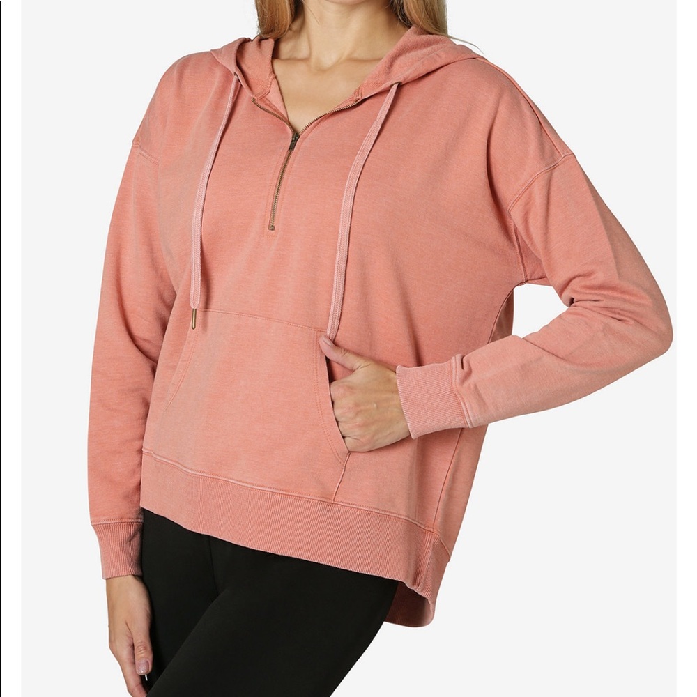 🆕 NWT women’s Oversized quarter zip hoodie